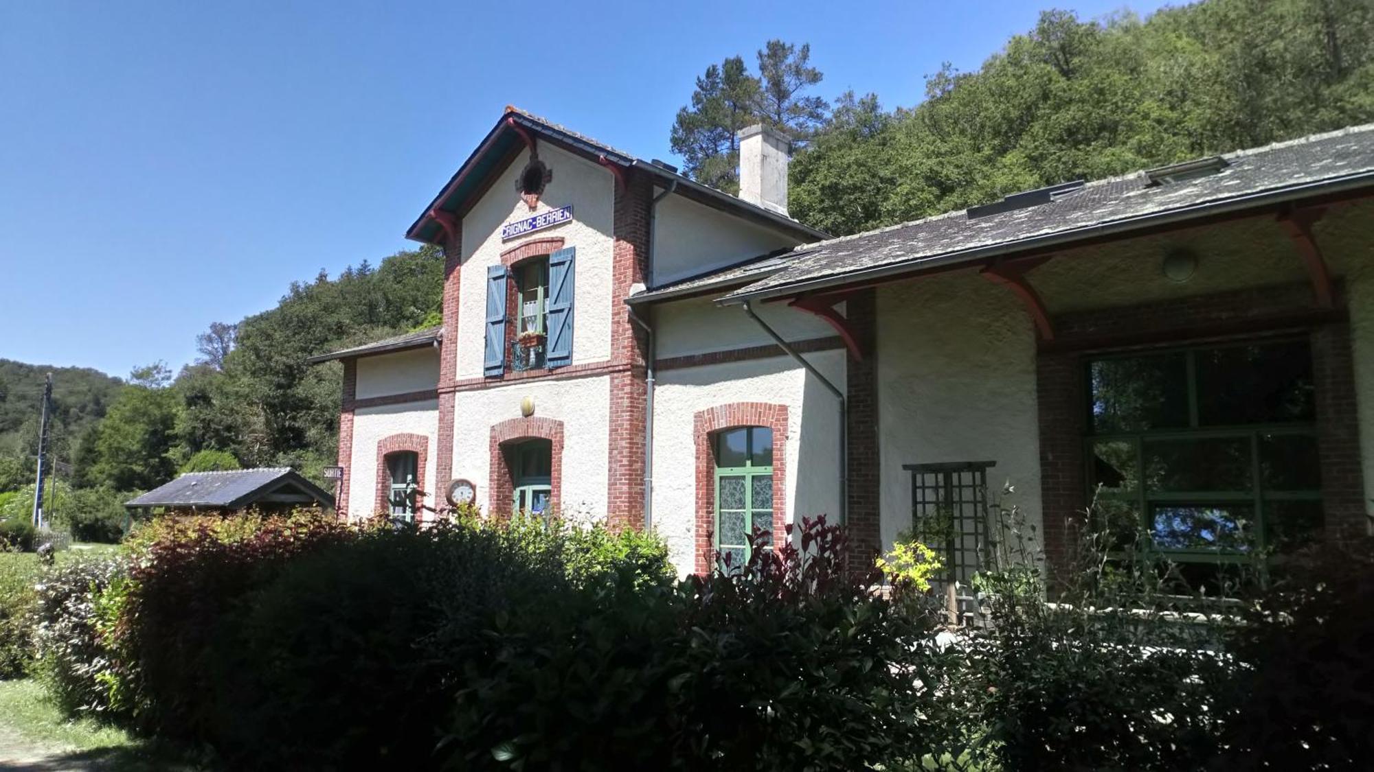 Ostal Scrignac - Gite D'Etape De La Gare Exteriér fotografie